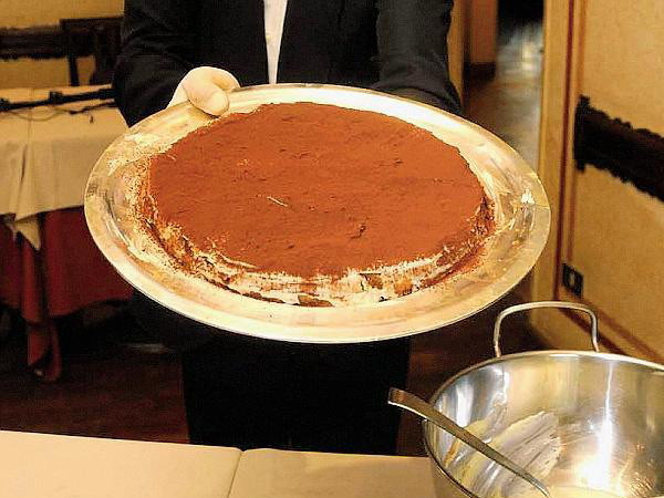 Nhà hàng "phát minh" bánh tiramisu sắp đóng cửa ảnh 1