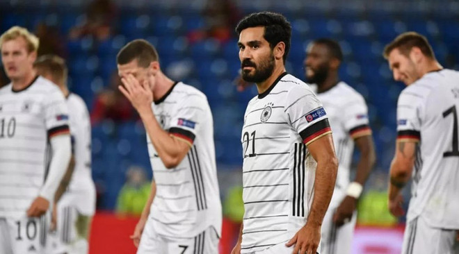 Những bế tắc của Loew trong chiến thuật và xây dựng đội hình tuyển Đức ảnh 1