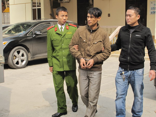 Hà Giang bắt khẩn cấp 2 tên cướp táo tợn sau gần 20 giờ gây án ảnh 1