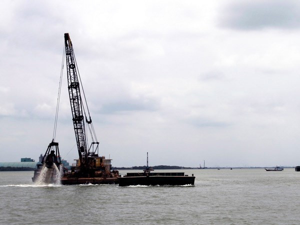 TP.HCM kiến nghị giữ lại phí bảo đảm hàng hải qua luồng Soài Rạp ảnh 1