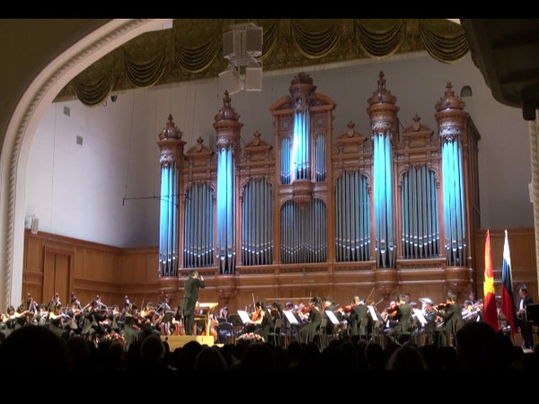 Dàn nhạc giao hưởng Việt Nam chinh phục công chúng Nga ảnh 1