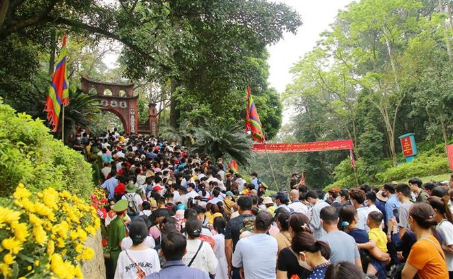 Người dân Đắk Lắk, Lâm Đồng dâng hương tưởng nhớ các Vua Hùng ảnh 1