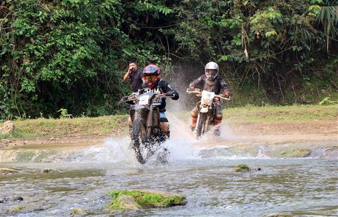 Hấp dẫn giải đua môtô thể thao địa hình Việt Nam năm 2022 tại Sơn La ảnh 1