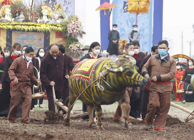 Chủ tịch nước Nguyễn Xuân Phúc dự Lễ hội Tịch điền tại Hà Nam ảnh 2