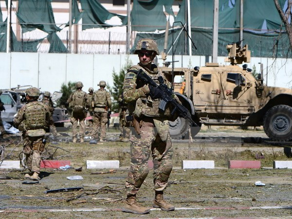 Nga có kế hoạch tiếp tục cấp vũ khí cầm tay cho Afghanistan ảnh 1