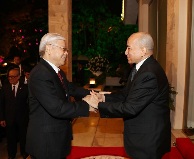 Việt Nam-Campuchia: Quan hệ gắn bó khăng khít không thể tách rời ảnh 1