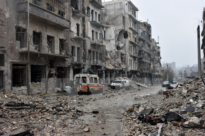 Cảnh đổ nát ở Aleppo. (Nguồn: AFP/TTXVN) Nga-Mỹ hoãn hội đàm giải quyết khủng hoảng ở thành phố Aleppo ảnh 1