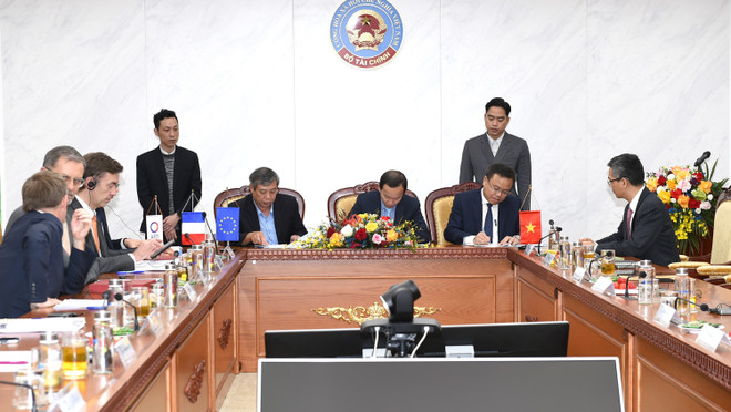 6.Bo Tai chinh va 2 tinh ky hop dong vay.JPG