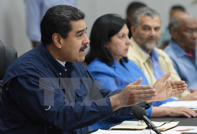 Bộ trưởng Quốc phòng Venezuela kêu gọi các bên đối thoại ảnh 1