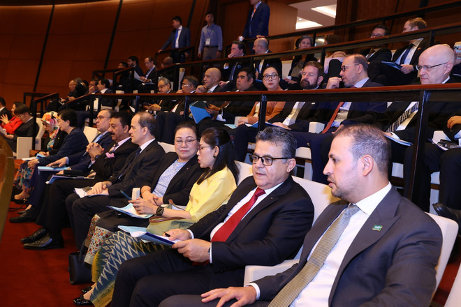 Khách mời quốc tế dự phiên khai mạc Kỳ họp thứ 7, Quốc hội khóa XV. (Ảnh: TTXVN) ttxvn_quoc hoi khoa XV (4).jpg