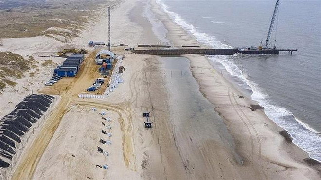 EC kêu gọi thoát phụ thuộc vào dầu mỏ và khí đốt Nga ảnh 1