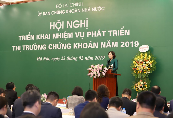 Thị trường chứng khoán Việt: Cuộc chơi của những 'gã tí hon' ảnh 2