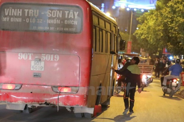Hà Nội chỉ ra nguyên nhân và đưa giải pháp xóa ‘xe dù, bến cóc’ ảnh 1