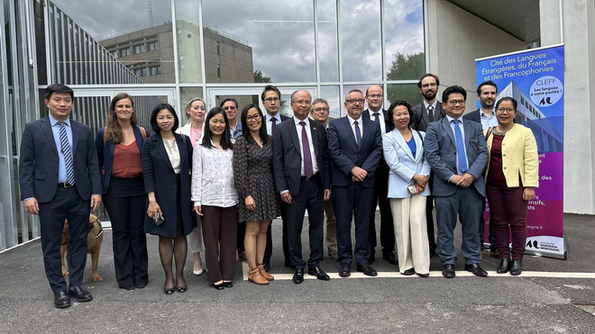 ttxvn hoc tieng Viet tai Phap5.jpg