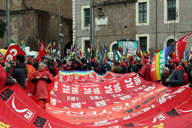 20.000 người dân Italy tuần hành chống tư tưởng phátxít mới ảnh 2