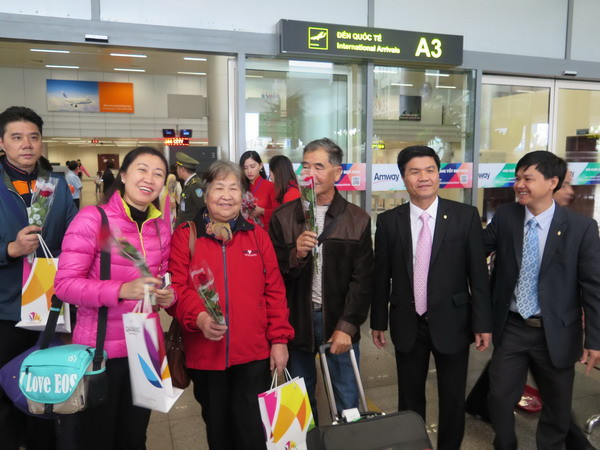 Đón những vị khách quốc tế đầu tiên "xông đất" thành phố Đà Nẵng ảnh 1