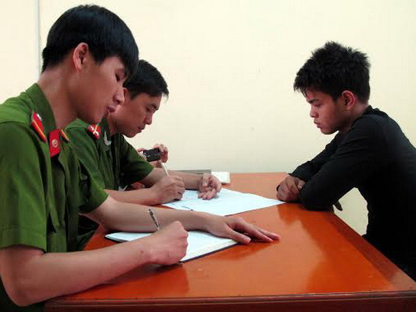 Tóm gọn đối tượng giết hai người để lấy tiền chơi điện tử ảnh 1