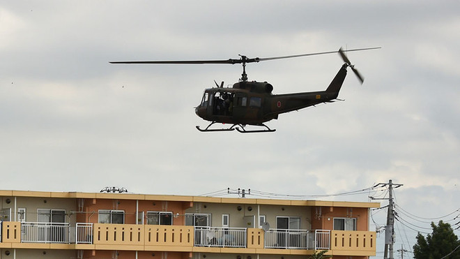 Trực thăng quân sự của Nhật Bản rơi xuống khu dân cư ảnh 1