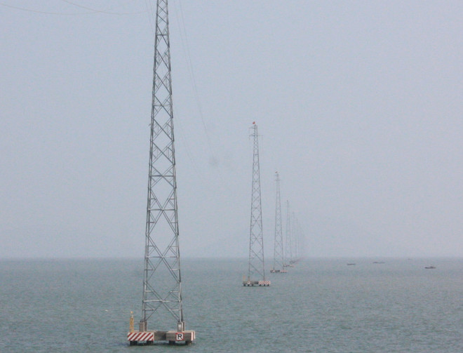 Kiên Giang khánh thành công trình kéo điện ra huyện đảo Kiên Hải ảnh 1