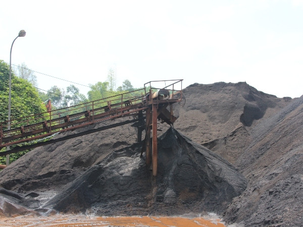 Bảo vệ khoáng sản: Cần phương thuốc chữa "lời nguyền tài nguyên" ảnh 1