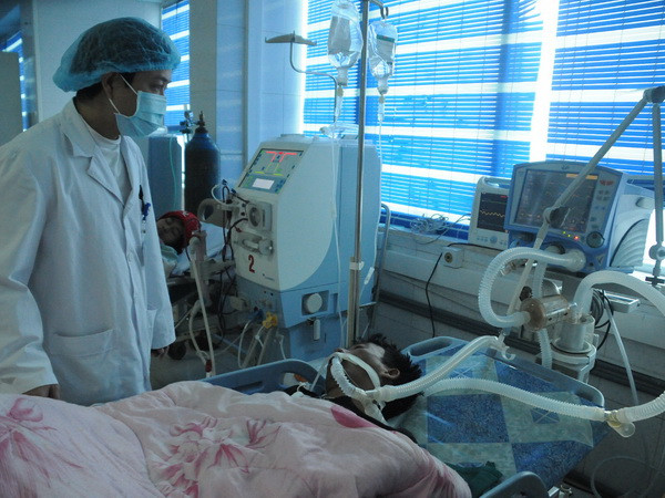 Thêm bốn người ngộ độc rượu tại Lai Châu, có người nguy kịch ảnh 1