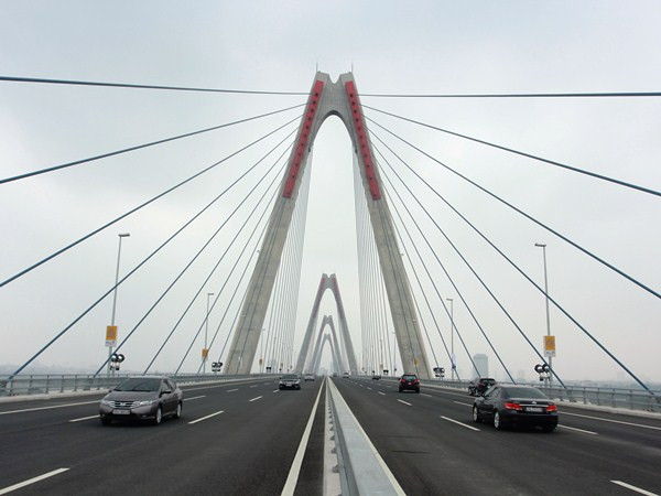 Hà Nội: Thông xe cây cầu dây văng nhiều nhịp nhất Việt Nam ảnh 1