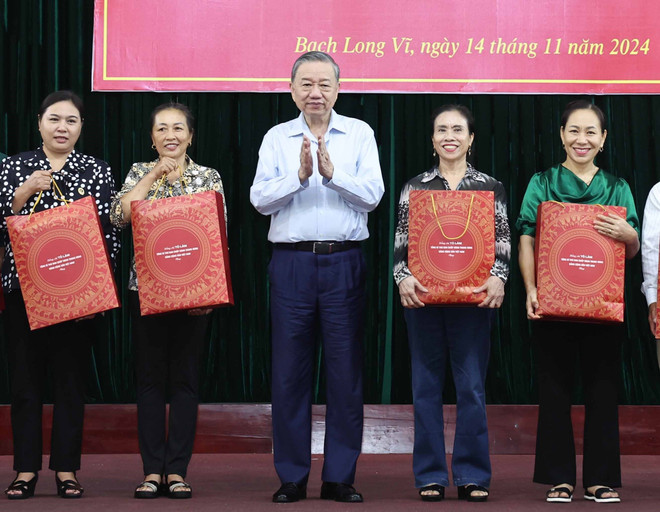 TTXVN_1411 Tong Bi thu Hai Phong 15.jpg