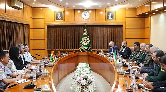 Iran sẵn sàng đáp ứng Bolivia về thiết bị và công nghệ quốc phòng ảnh 1