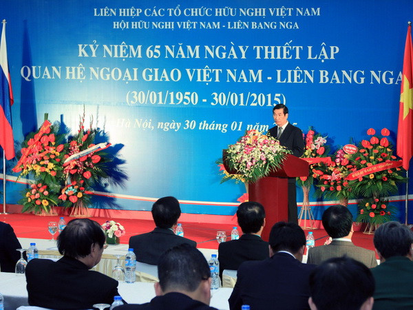 Míttinh kỷ niệm 65 năm thiết lập quan hệ ngoại giao Việt-Nga ảnh 1