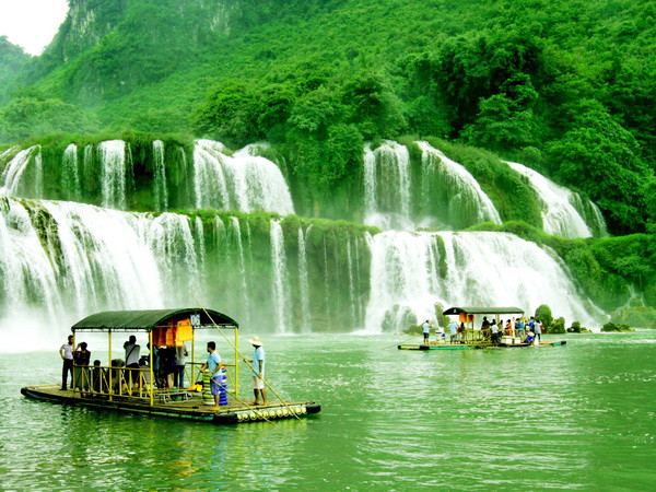 Phát huy tiềm năng, thế mạnh của danh thắng thác Bản Giốc ảnh 1