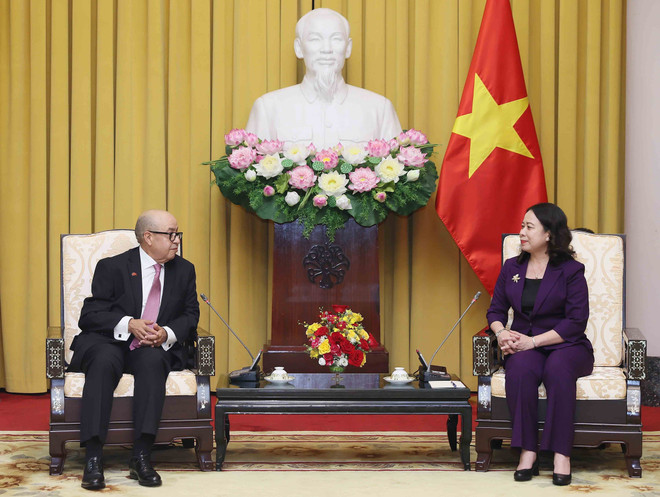 Phó Chủ tịch nước Võ Thị Ánh Xuân tiếp Tổng Thư ký Hạ viện Morocco kiêm Chủ tịch Hiệp hội Tổng Thư ký Nghị viện Thế giới Najib El Khadi. (Ảnh: An Đăng/TTXVN) TTXVN_2106VietnamMaroc2.jpg