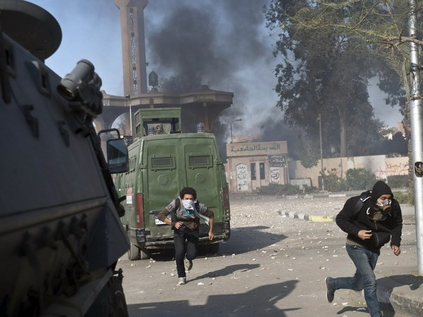 Ai Cập rút bớt thời gian giới nghiêm ở Bắc bán đảo Sinai ảnh 1