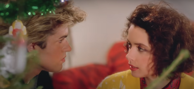 Last Christmas: Sự ám ảnh kỳ lạ của một mối tình đơn phương ảnh 1