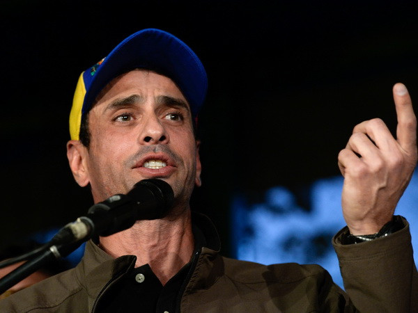 Venezuela cáo buộc phe đối lập âm mưu tấn công cơ sở quân sự ảnh 1