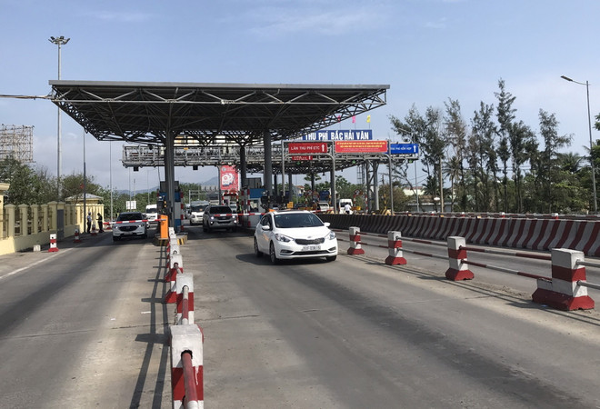 Hầm Hải Vân tăng phí từ 1/5, nhiều chủ phương tiện chọn đi đường đèo ảnh 2