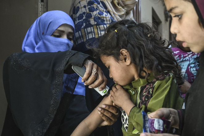 Các chương trình tiêm chủng trẻ em tăng tốc trở lại sau dịch COVID-19 ảnh 1