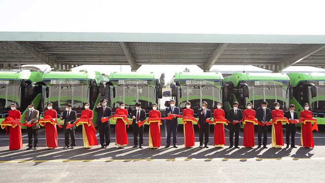 Hà Nội đưa xe buýt điện vào khai thác, giá vé chỉ từ 7.000 đồng ảnh 2