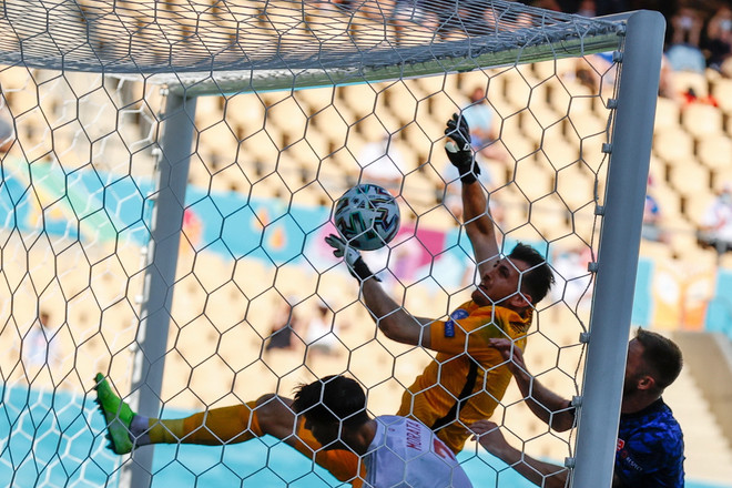 Tây Ban Nha giành quyền vào vòng 1/8 sau chiến thắng 'hủy diệt' ảnh 1