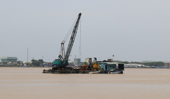 Đồng Tháp cam kết cung cấp 7,4 triệu m3 cát để làm đường cao tốc ảnh 1