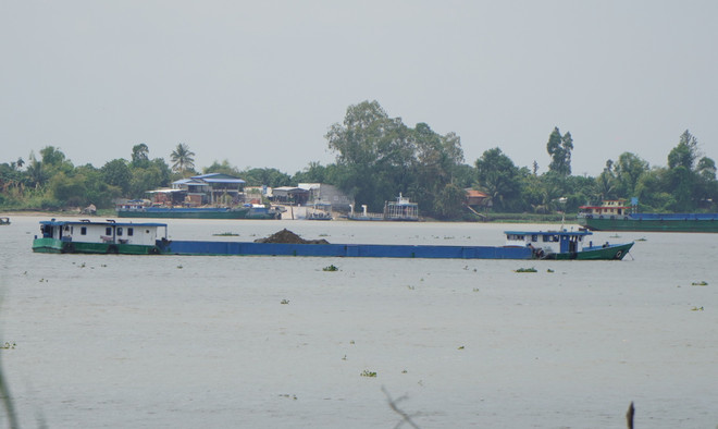 Đồng Tháp cam kết cung cấp 7,4 triệu m3 cát để làm đường cao tốc ảnh 2