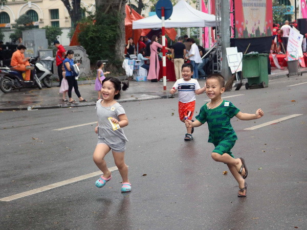 Hà Nội chuyển mình mạnh mẽ sau 10 năm mở rộng địa giới hành chính ảnh 1