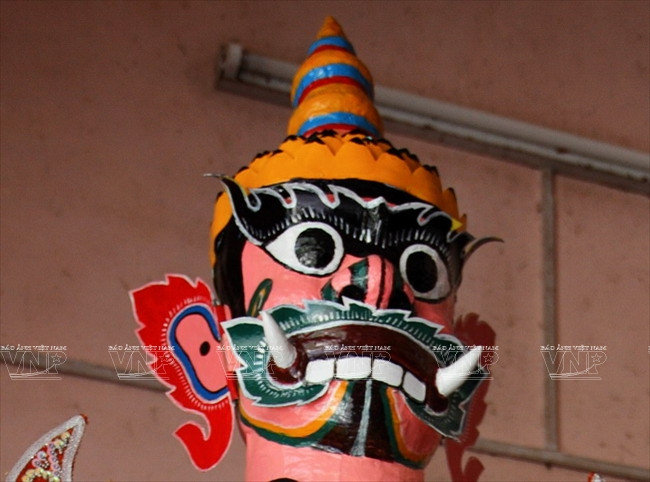 Mão và mặt nạ - trang phục huyền bí và linh thiêng của người Khmer ảnh 16