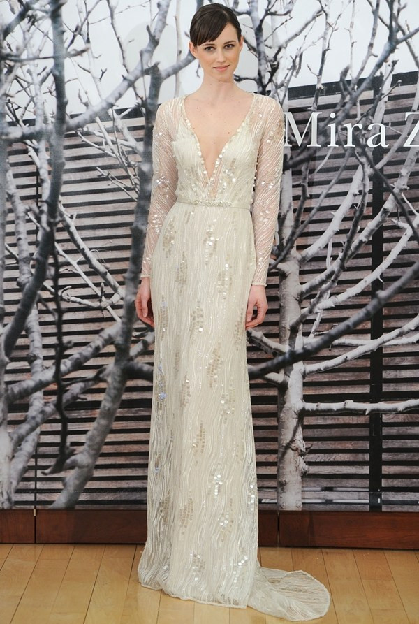 Năm xu hướng váy cưới cách tân lên ngôi mùa Xuân Hè 2015 ảnh 25