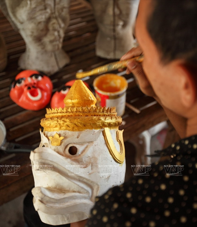 Mão và mặt nạ - trang phục huyền bí và linh thiêng của người Khmer ảnh 4