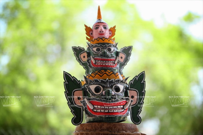 Mão và mặt nạ - trang phục huyền bí và linh thiêng của người Khmer ảnh 18