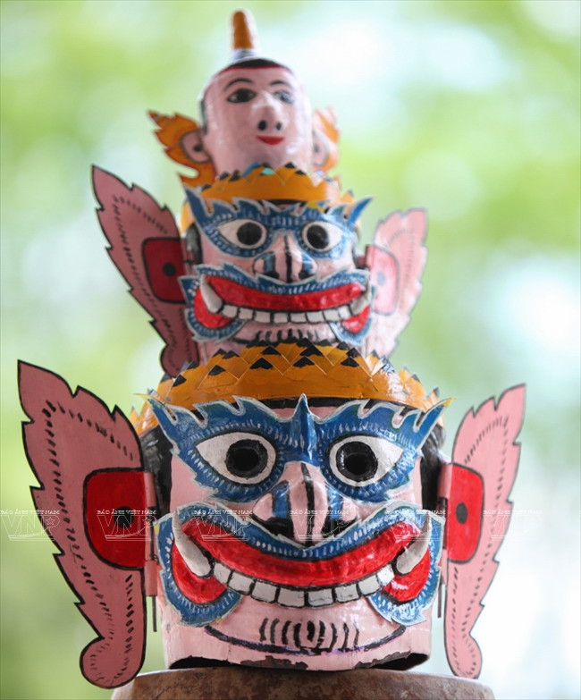 Mão và mặt nạ - trang phục huyền bí và linh thiêng của người Khmer ảnh 15