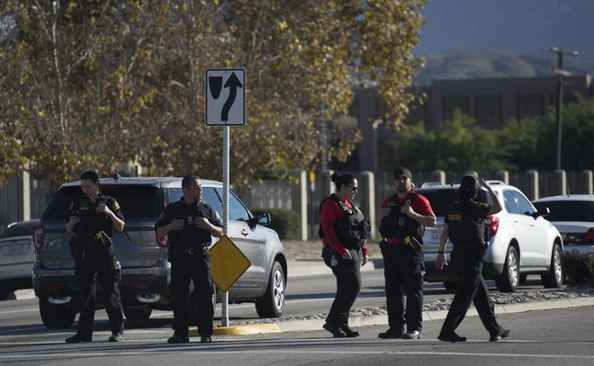 Hàng loạt trung tâm mua sắm ở 3 bang của Mỹ bị đe dọa đánh bom ảnh 1