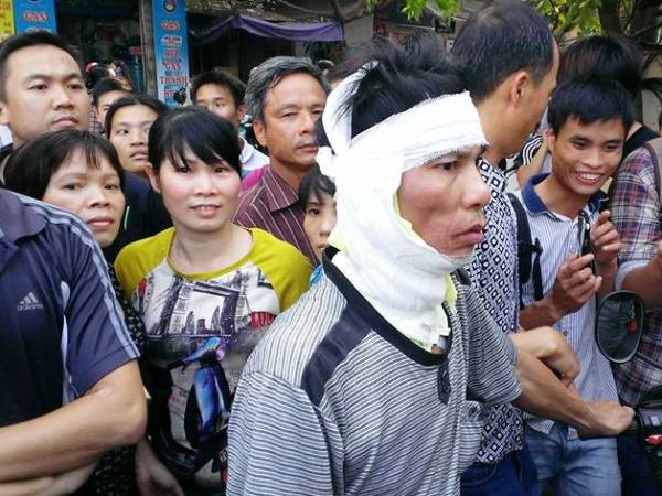 Cận cảnh hiện trường tan hoang sau đám cháy trong Công ty Lâm sản ảnh 8