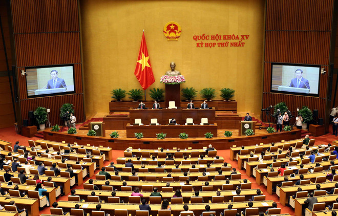 Chủ tịch Quốc hội Vương Đình Huệ phát biểu bế mạc Kỳ họp thứ nhất, Quốc hội khóa XV. (Ảnh: Phạm Kiên/TTXVN) Kỳ họp thứ nhất, Quốc hội khóa XV: Thích ứng linh hoạt, vì dân ảnh 2