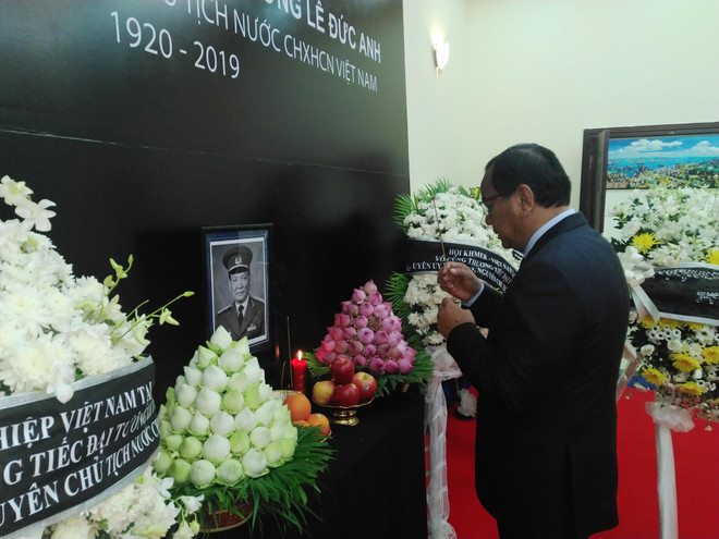 Trang trọng Lễ viếng nguyên Chủ tịch nước Lê Đức Anh tại Campuchia ảnh 2